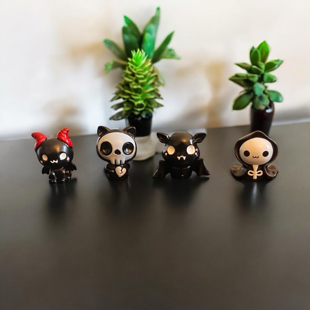 Halloween decor set of 4 figures - Picture 3 of 9